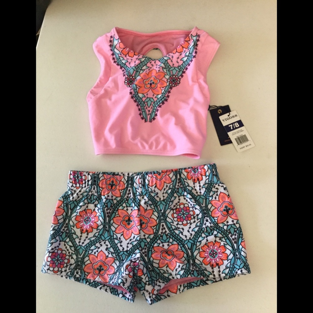 NWT Vigoss 7/8 2pc swim, cap sleeve top, boy short